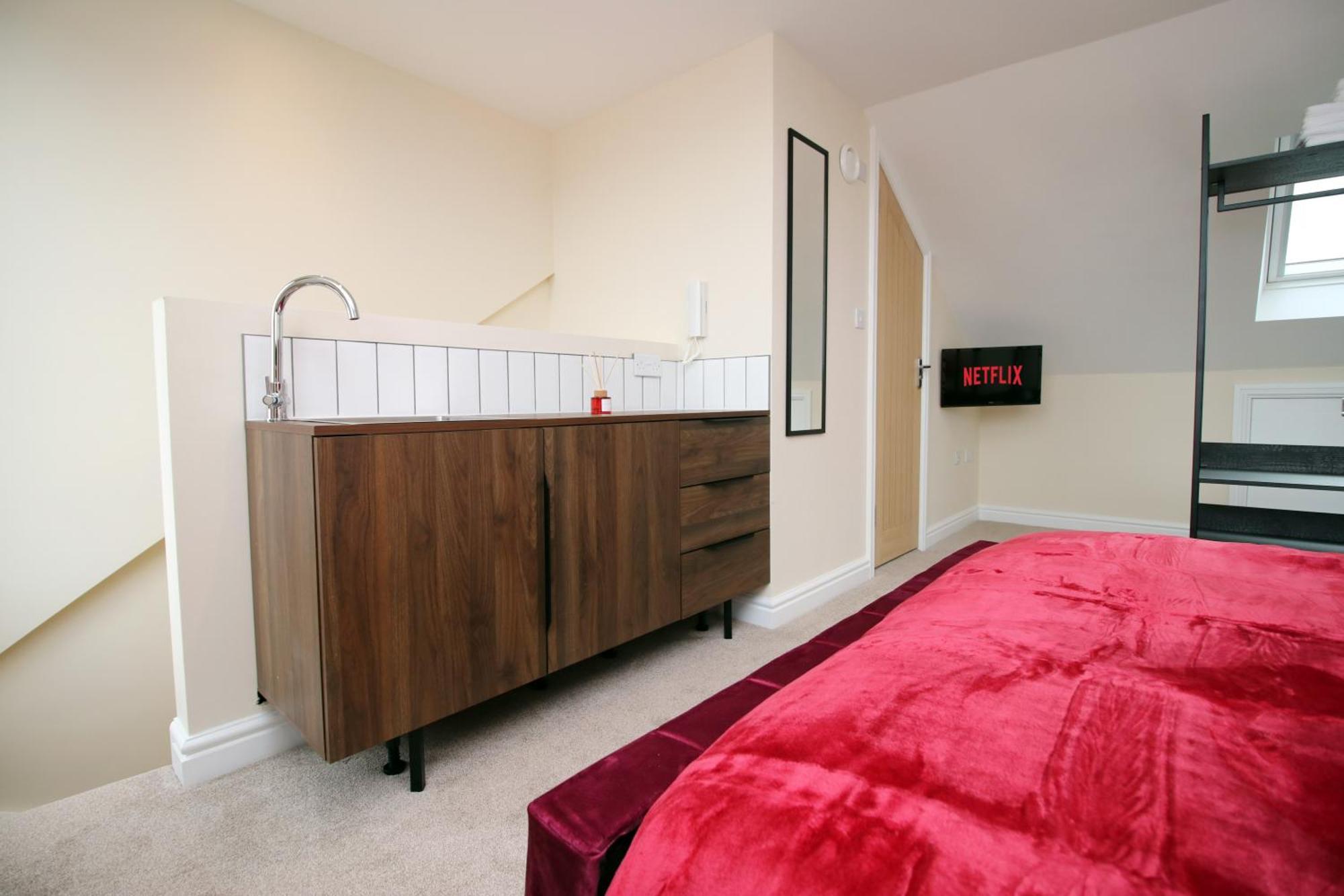 קארדיף Luxury 4 Bedroom 4 Ensuite Home In Penarth מראה חיצוני תמונה