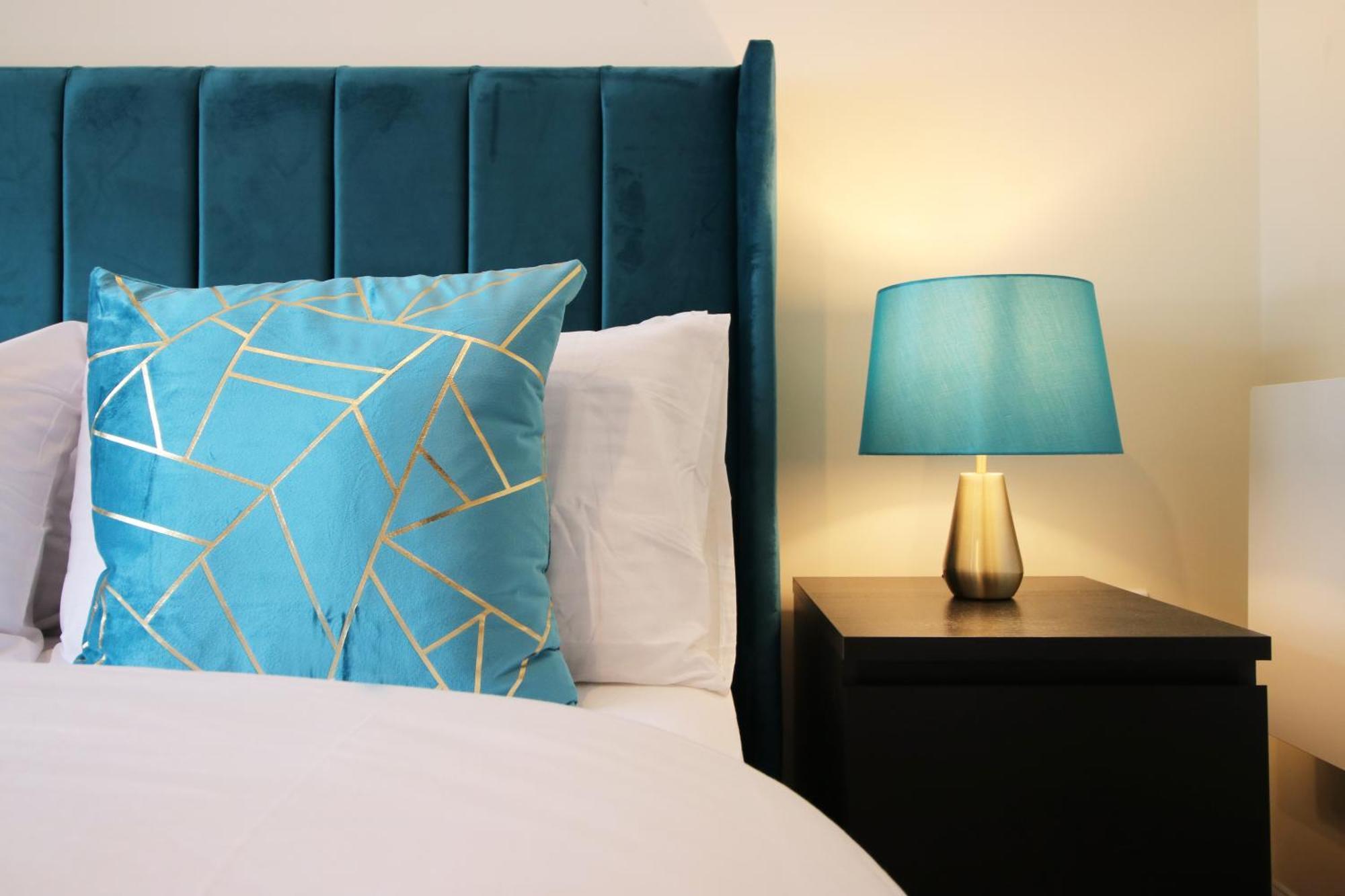 קארדיף Luxury 4 Bedroom 4 Ensuite Home In Penarth מראה חיצוני תמונה
